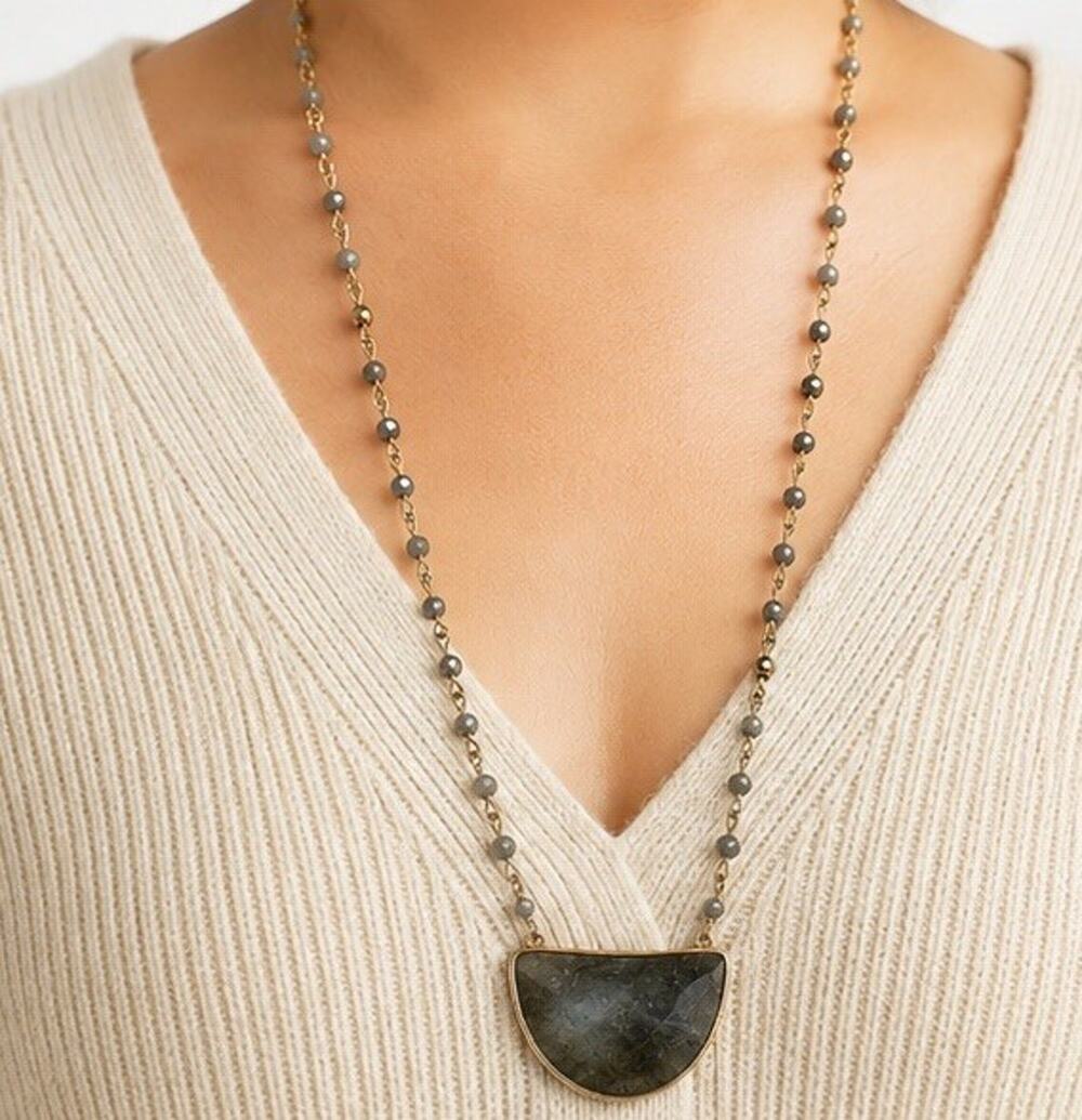 SPRING STREET GRAY FACETED STONE BEADED GOLD TONE LONG PENDANT NECKLACE